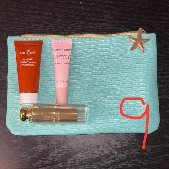 Ipsy bag with 3 makeup products - Picture 10 of 11